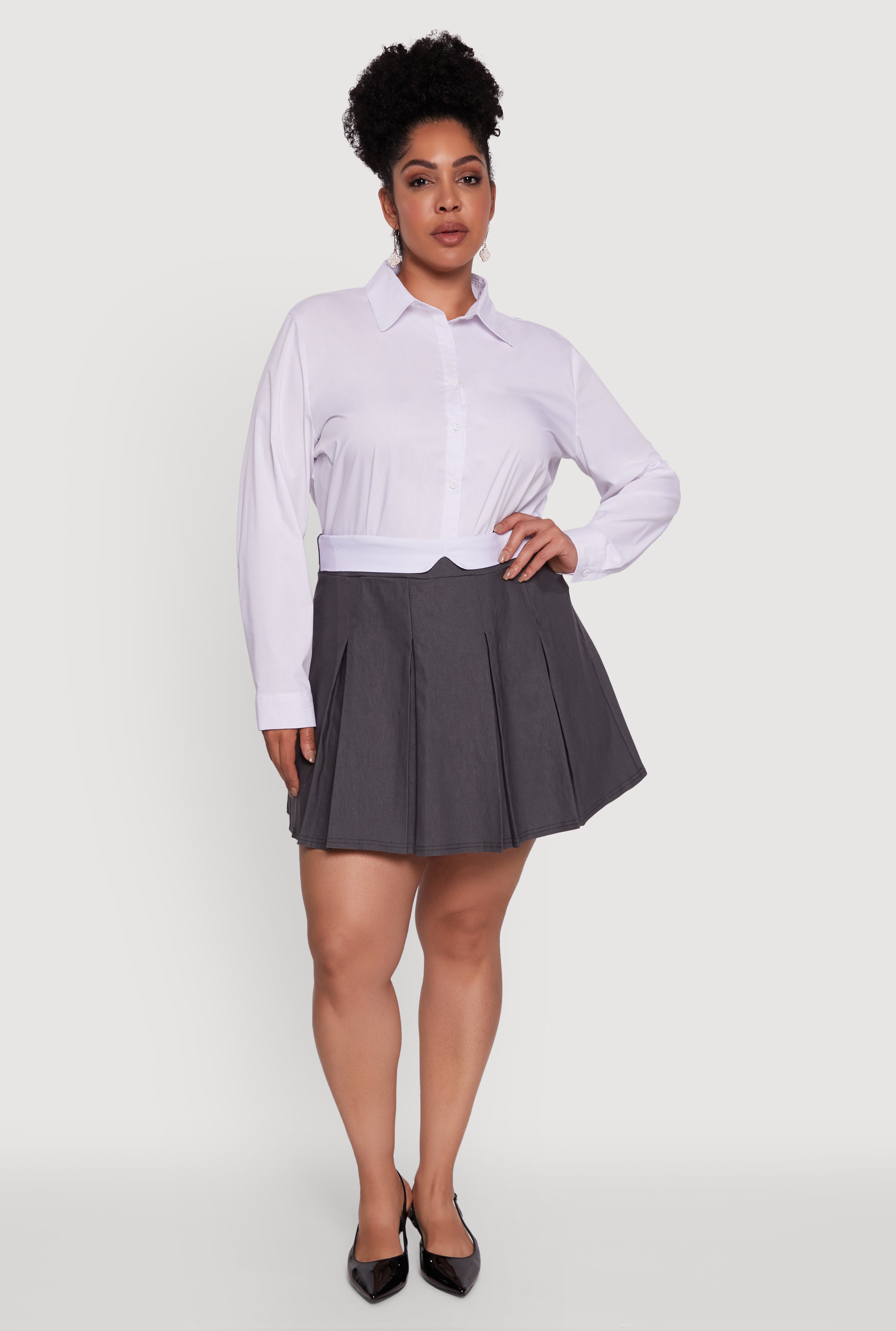 Plus Size Mini Pleated Skirt with Contrast Waistband